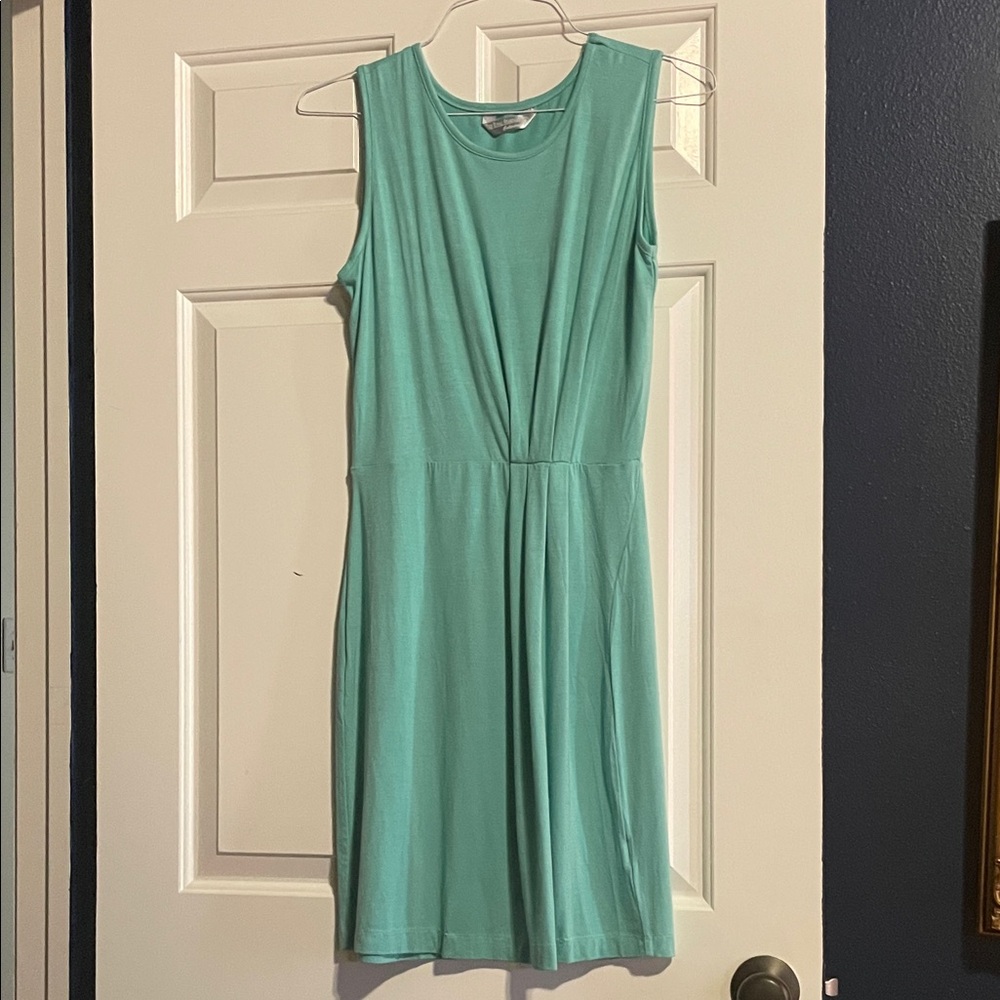 Royal Standard Elegant Sleeveless Mint Dress